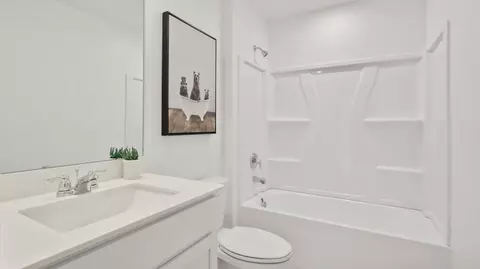 Bath - 1104 Tyler Loop, Winter Haven, FL 33884 photo 3 of 3