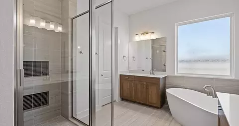 Bath - 924 Cherrystone Loop, Buda, TX 78610 photo 1 of 1