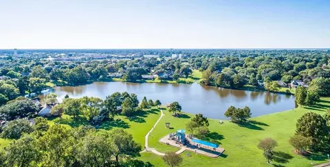 View/Area - 3502 Cardinal Pointe Dr, Angleton, TX 77515 photo 11 of 13