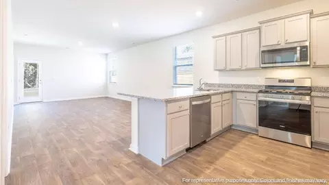 Kitchen - 574 Settings Dr E, Yemassee, SC 29945 photo 1 of 6