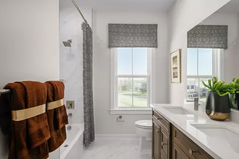Bath - 43791 Metro Ter, Ashburn, VA 20147 photo 3 of 3