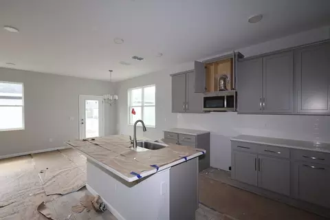 Kitchen - 1405 Hyde St, Saint Cloud, FL 34771 photo 2 of 2