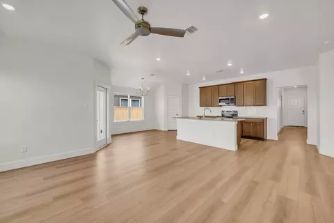 564 Gus Loop, Georgetown, TX 78626 photo 34