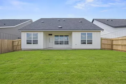 564 Gus Loop, Georgetown, TX 78626 photo 3