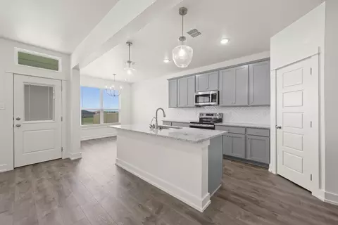 564 Gus Loop, Georgetown, TX 78626 photo 6