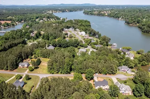 View/Area - Jeremiah Ct, Hickory, NC 28601 photo 10 of 18