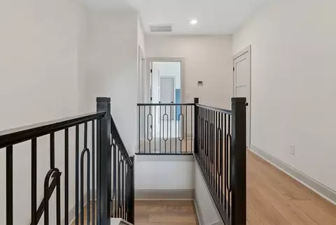 Entry Way - Jeremiah Ct, Hickory, NC 28601 photo 2 of 3