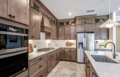 Kitchen - 16918 Canary Trl, Parrish, FL 34219 photo 2 of 2