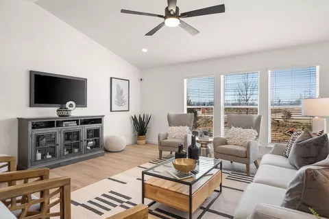 Living - 1 Hazel Ct, Wright City, MO 63390 photo 1 of 17