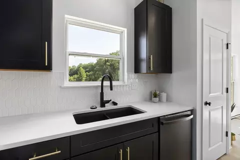 Kitchen - 1 Hazel Ct, Wright City, MO 63390 photo 16 of 24