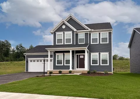 300 Amberleigh Ln, Shippensburg, PA 17257