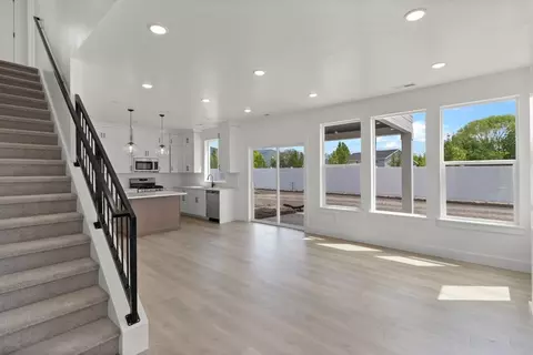 Living - 7115 N Cairns Way, Eagle Mountain, UT 84005 photo 2 of 3