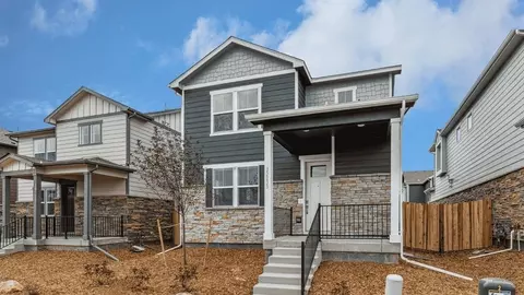 687 N Ukraine St, Aurora, CO 80018