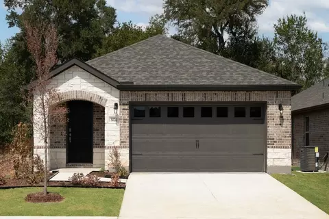 3424 Cloyce Box Dr, Anna, TX 75409