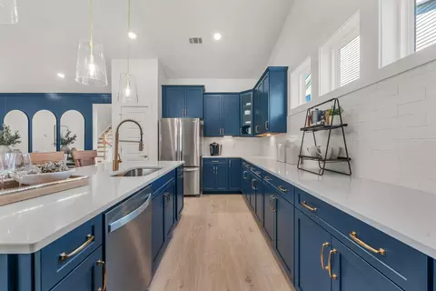 Kitchen - 172 Buckingham Dr, Conway, SC 29526 photo 3 of 3