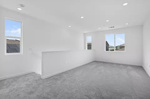 Living - 1706 Shingle Ave, Manteca, CA 95337 photo 3 of 4