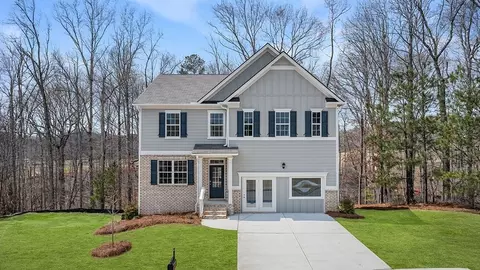 548 Majestic Oak Cir, Dallas, GA 30132