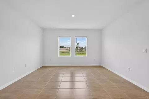 204 Streamwater Way, Groveland, FL 34736