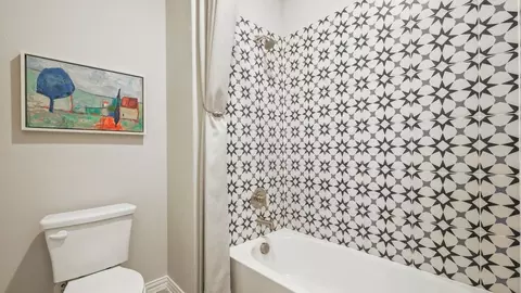 Bath - 321 Sterling Ridge Dr, Leander, TX 78641 photo 4 of 5