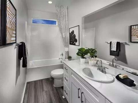Bath - 11467 Sheehan Ln, Beaumont, CA 92223 photo 1 of 1