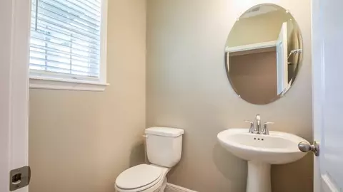 Bath - 2214 Elegant Mnr Cir, Edgewater, FL 32141 photo 1 of 7