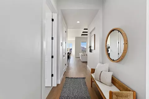 Entry Way - N Mcleod Way, Eagle, ID 83714 photo 2 of 4