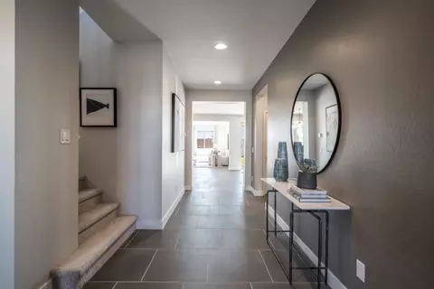 Entry Way - 7911 E Raleigh Ave, Mesa, AZ 85212 photo 5 of 8