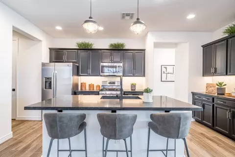 Kitchen - 7911 E Raleigh Ave, Mesa, AZ 85212 photo 1 of 8