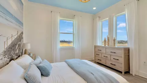 Bedroom - 8530 Salmar Loop, Parrish, FL 34219 photo 9 of 14