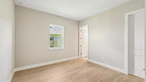 Bedroom - 8530 Salmar Loop, Parrish, FL 34219 photo 3 of 11