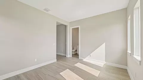 Bedroom - 8530 Salmar Loop, Parrish, FL 34219 photo 2 of 11