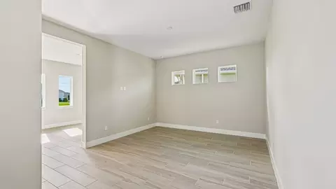 Living - 8530 Salmar Loop, Parrish, FL 34219 photo 6 of 9