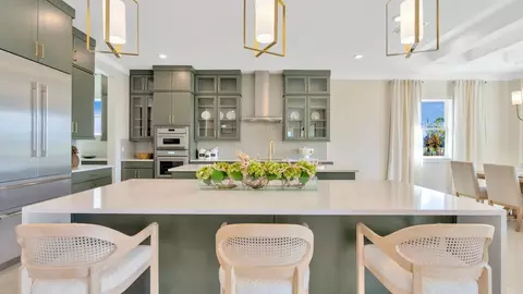 Kitchen - 8530 Salmar Loop, Parrish, FL 34219 photo 6 of 7