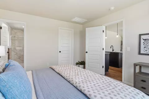 Bedroom - 16140 Tall Grass Dr, Moore, OK 73170 photo 2 of 5
