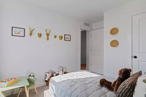 Bedroom - 16140 Tall Grass Dr, Moore, OK 73170 photo 6 of 6