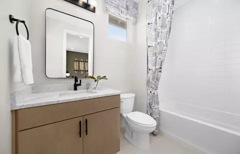 Bath - 17084 Addison Ave, Lathrop, CA 95330 photo 4 of 4