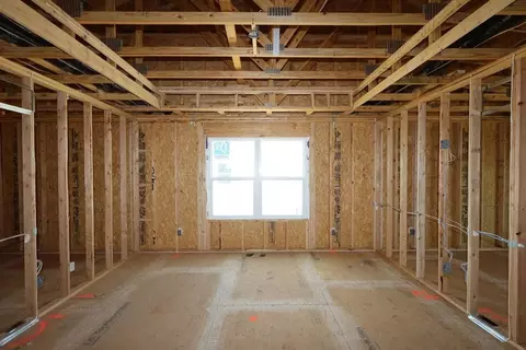 Bedroom - 1341 Pieper Ln, Delaware, OH 43015 photo 2 of 3