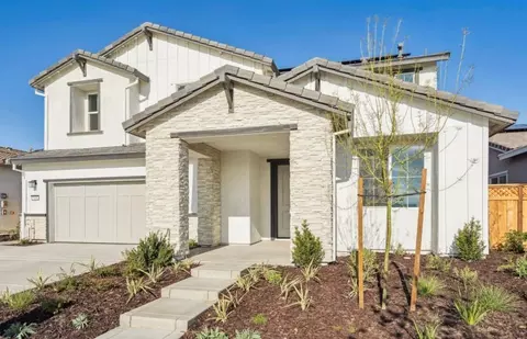 539 E Fiorino St, Mountain House, CA 95391