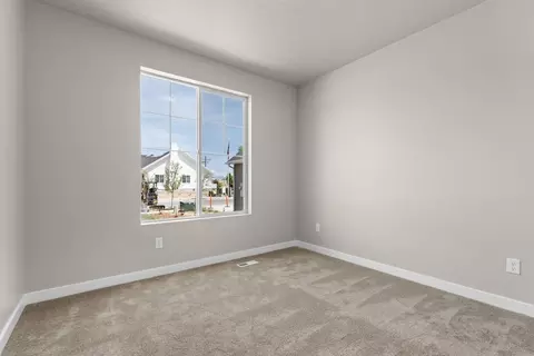 Bedroom - 1704 Erickson Knoll Ln, Eagle Mountain, UT 84005 photo 2 of 3