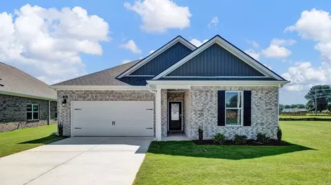 107 Gateway Dr, Jackson, TN 38305