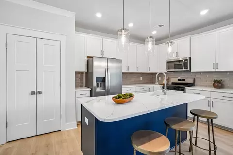 Kitchen - 623 Sweetspire Trl, Seneca, SC 29678 photo 1 of 4