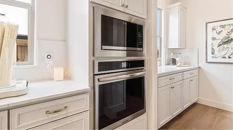 Kitchen - Clovis Ave & Shepherd Ave, Clovis, CA 93619 photo 5 of 7