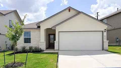 5735 Gray Moore, San Antonio, TX 78245