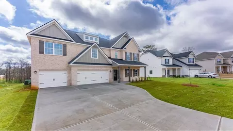 Exterior - 102 Beaver Creek Way, Lagrange, GA 30241 photo 4 of 18