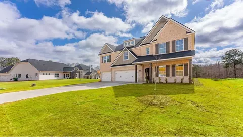 Exterior - 102 Beaver Creek Way, Lagrange, GA 30241 photo 3 of 18