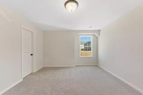 Bedroom - 102 Beaver Creek Way, Lagrange, GA 30241 photo 6 of 11