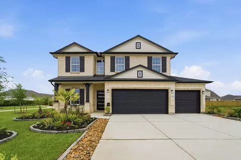 641 Woodhaven Lakes Dr, La Marque, TX 77568