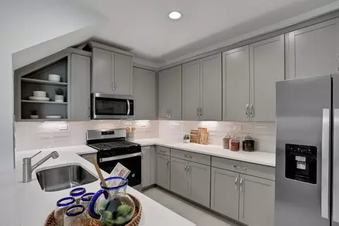 Kitchen - 182 Brook Forest Dr, Saint Augustine, FL 32092 photo 4 of 13