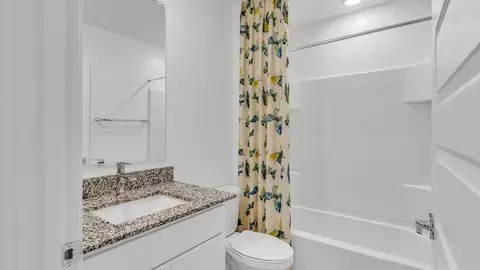 Bath - 6247 E Campolina Trl, Tucson, AZ 85756 photo 8 of 8
