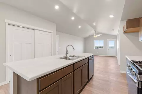 Entry Way - L22b5 Centauri Ave, Spearfish, SD 57783 photo 1 of 3